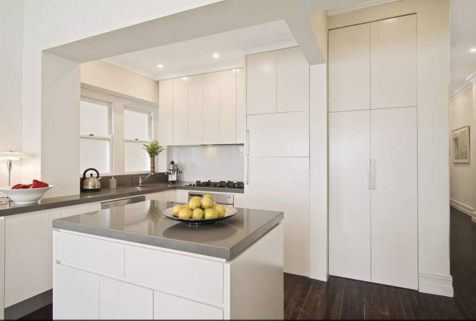 Kirribilli Harbour View Retreat - Sydney, Australia