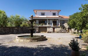 Countryside Estate with Lake and Pastures - Barbudo, Portugal