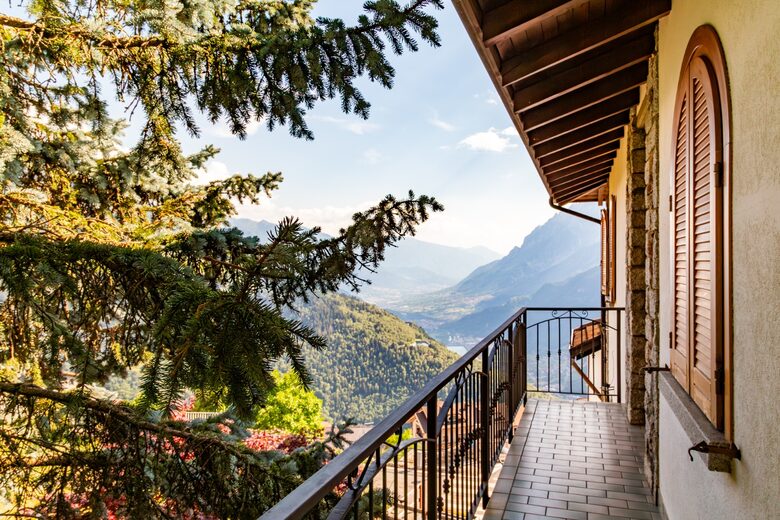 Renovated Val Camonica Mountain Residence - Cevo, Italy