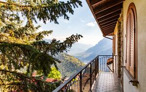 Renovated Val Camonica Mountain Residence - Cevo, Italy