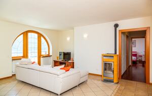Renovated Val Camonica Mountain Residence - Cevo, Italy