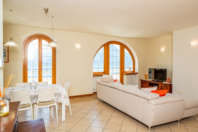 Renovated Val Camonica Mountain Residence - Cevo, Italy