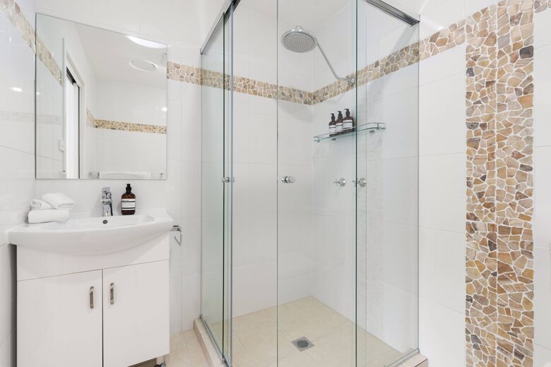 Pitt Town Estate with Mineral Pool and Putting Green - Pitt Town, Australia