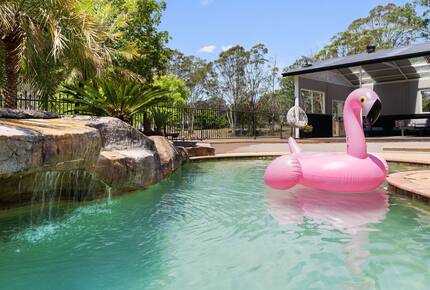 Pitt Town Estate with Mineral Pool and Putting Green - Pitt Town, Australia