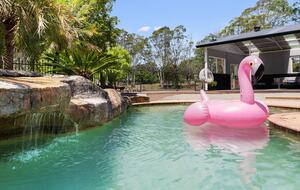 Pitt Town Estate with Mineral Pool and Putting Green - Pitt Town, Australia