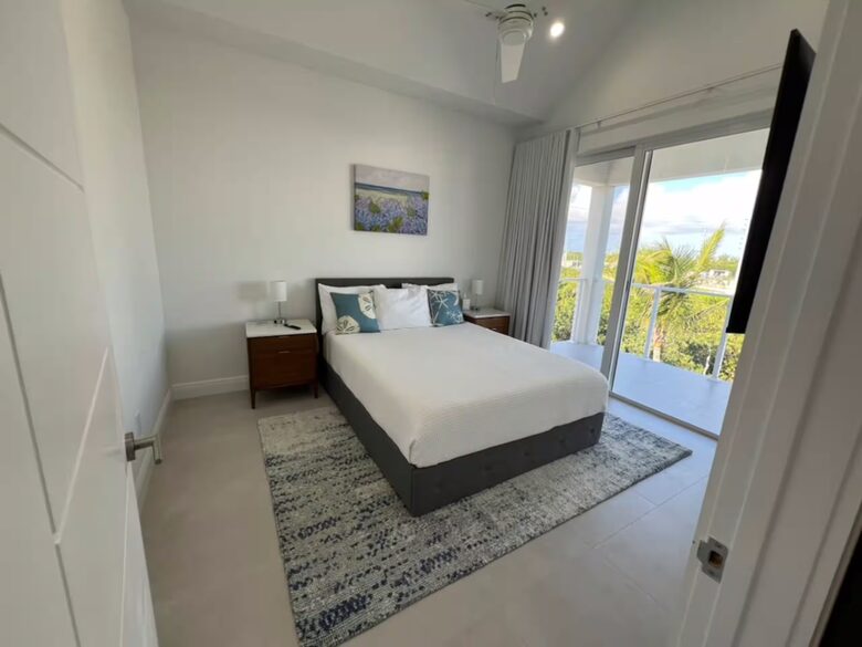 Sleek Grace Bay Retreat - Providenciales, Turks and Caicos Islands