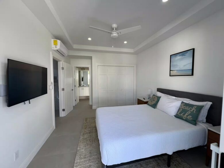 Sleek Grace Bay Retreat - Providenciales, Turks and Caicos Islands