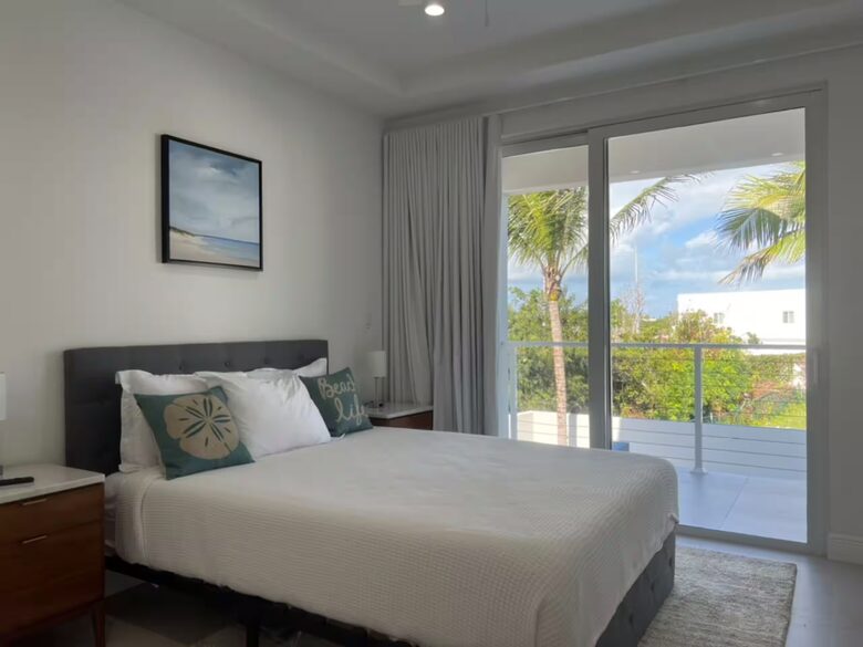 Sleek Grace Bay Retreat - Providenciales, Turks and Caicos Islands