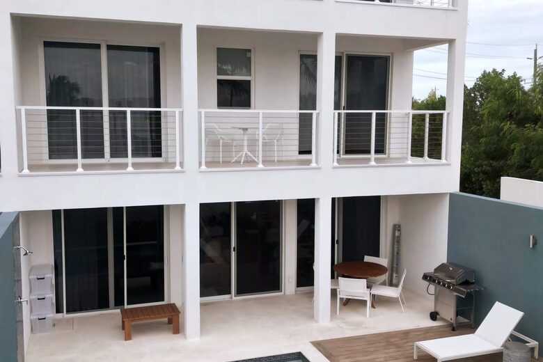 Sleek Grace Bay Retreat - Providenciales, Turks and Caicos Islands
