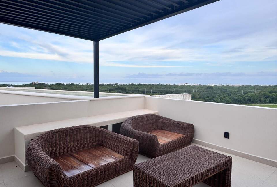 Tulum Country Club Penthouse with Rooftop Plunge Pool - Tulum, Mexico