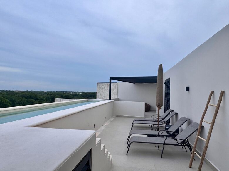 Tulum Country Club Penthouse with Rooftop Plunge Pool - Tulum, Mexico