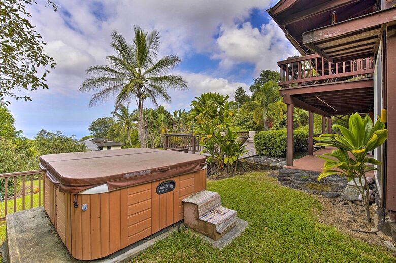 Ocean-View Kona Retreat with Private Hot Tub - Kailua Kona, Hawaii