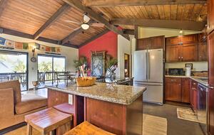 Ocean-View Kona Retreat with Private Hot Tub - Kailua Kona, Hawaii