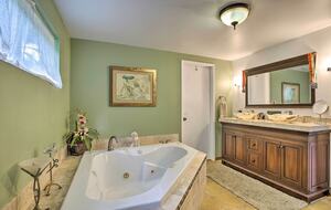Ocean-View Kona Retreat with Private Hot Tub - Kailua Kona, Hawaii