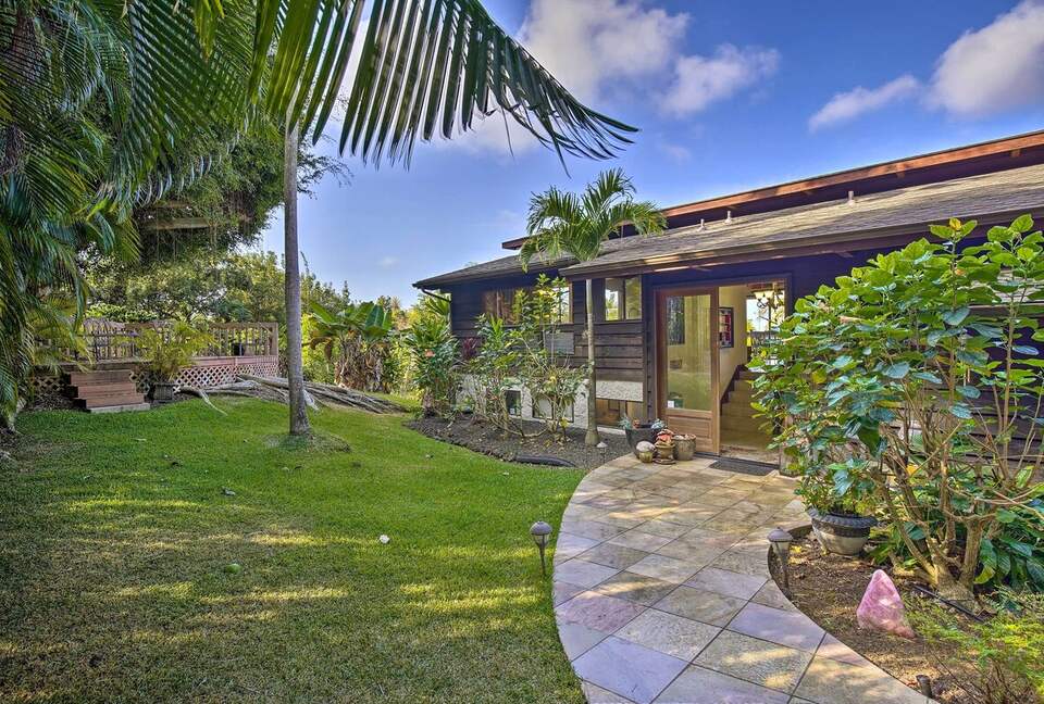 Ocean-View Kona Retreat with Private Hot Tub - Kailua Kona, Hawaii