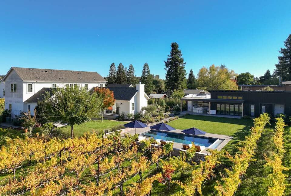 Healdsburg Vineyard Retreat with Pool, Spa & Sauna - Healdsburg, California