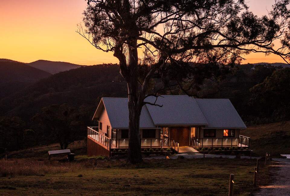 Capertee Valley Off-Grid Retreat - Capertee, Australia