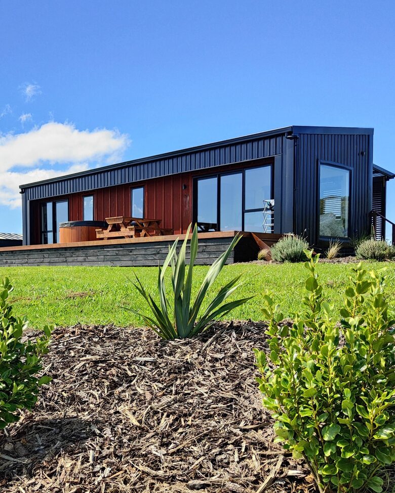 Private Couples Escape Overlooking Hokianga Harbour - Opononi, New Zealand