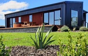 Private Couples Escape Overlooking Hokianga Harbour - Opononi, New Zealand