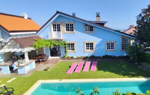 Sea View Residence with Pool and Guest Apartment - Mogro, Spain