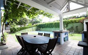 Sea View Residence with Pool and Guest Apartment - Mogro, Spain