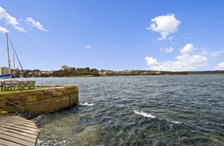 Kirribilli Harbour View Retreat - Sydney, Australia