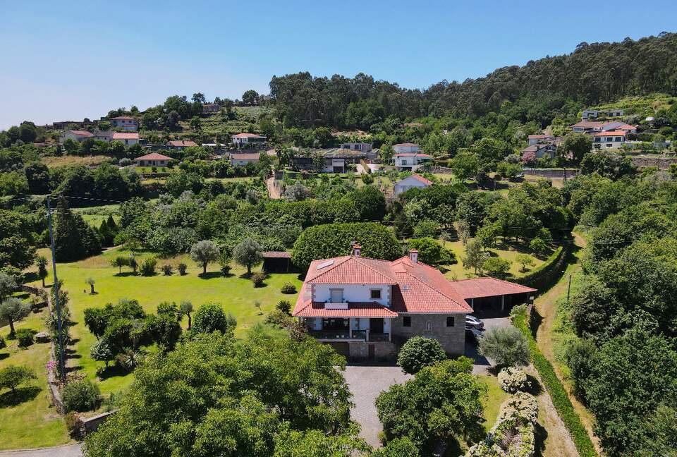 Countryside Estate with Lake and Pastures - Barbudo, Portugal