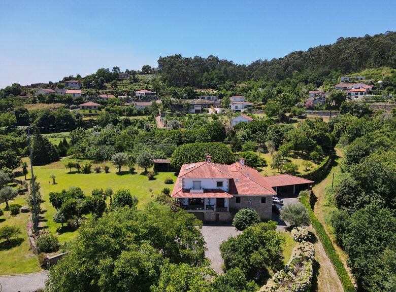 Countryside Estate with Lake and Pastures - Barbudo, Portugal