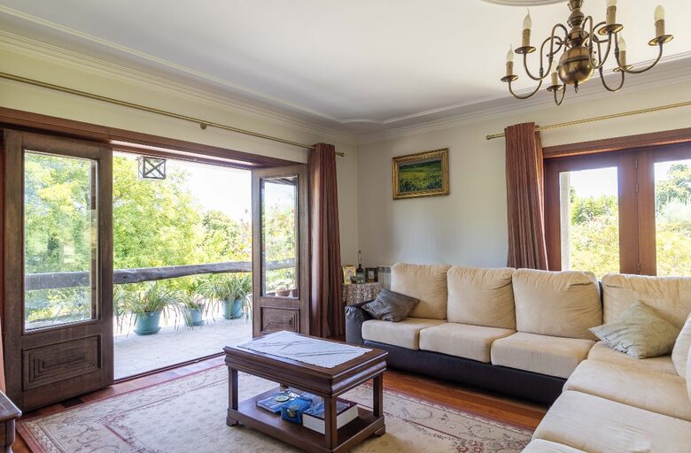 Countryside Estate with Lake and Pastures - Barbudo, Portugal