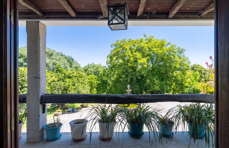 Countryside Estate with Lake and Pastures - Barbudo, Portugal