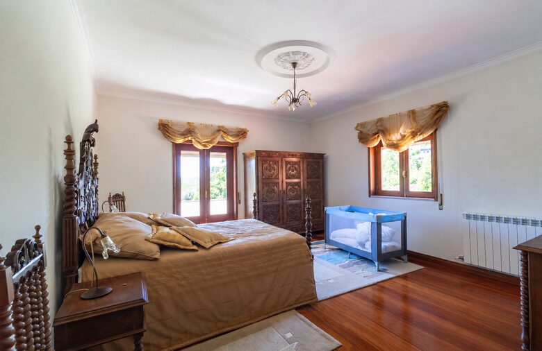 Countryside Estate with Lake and Pastures - Barbudo, Portugal