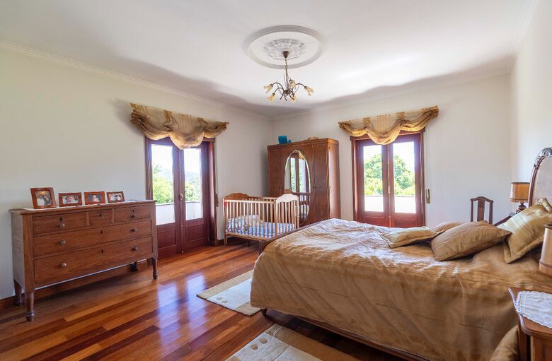 Countryside Estate with Lake and Pastures - Barbudo, Portugal