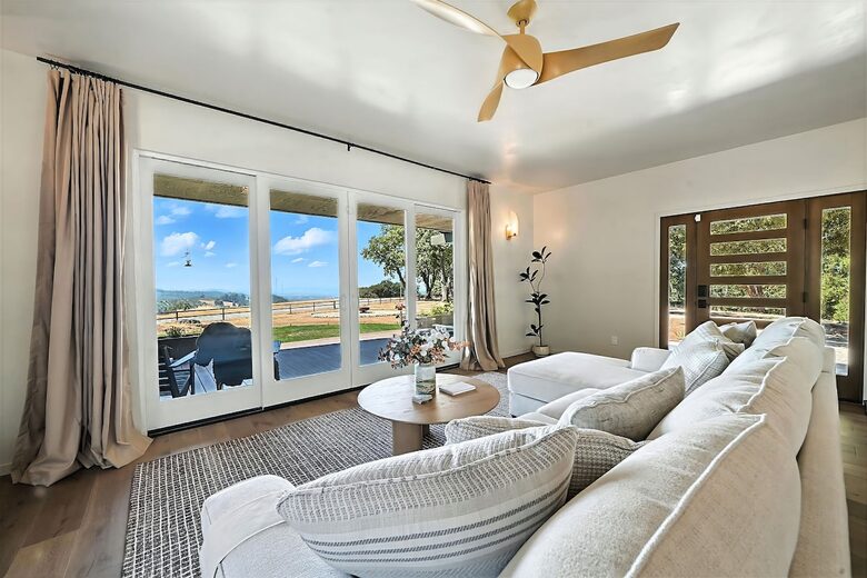 Private Pioneer Escape with Yoga Sanctuary & Mountain Views - Pioneer, California