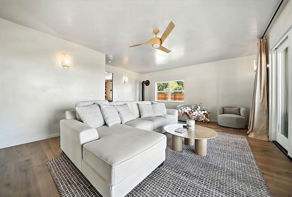 Private Pioneer Escape with Yoga Sanctuary & Mountain Views - Pioneer, California