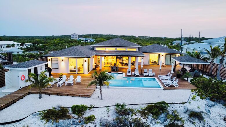 Tropic of Cancer Beachfront Villa with Infinity Pool - Exuma, Bahamas