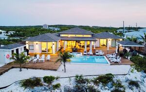 Tropic of Cancer Beachfront Villa with Infinity Pool - Exuma, Bahamas