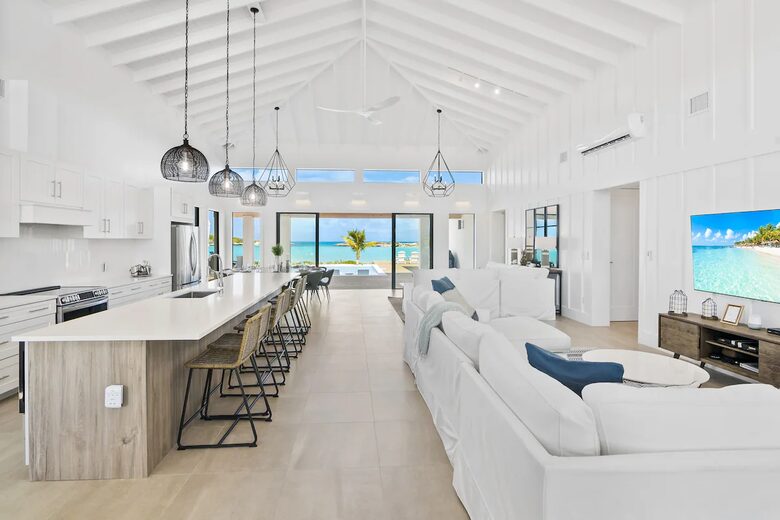 Tropic of Cancer Beachfront Villa with Infinity Pool - Exuma, Bahamas