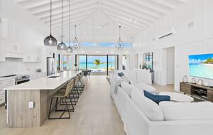 Tropic of Cancer Beachfront Villa with Infinity Pool - Exuma, Bahamas