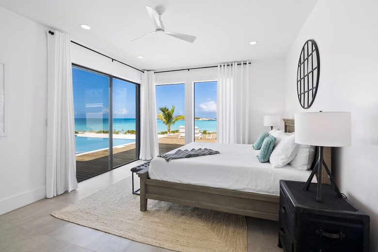 Tropic of Cancer Beachfront Villa with Infinity Pool - Exuma, Bahamas