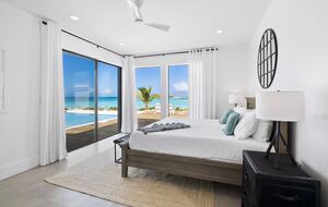 Tropic of Cancer Beachfront Villa with Infinity Pool - Exuma, Bahamas