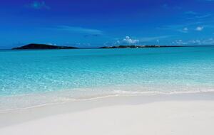 Tropic of Cancer Beachfront Villa with Infinity Pool - Exuma, Bahamas
