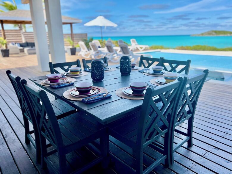Tropic of Cancer Beachfront Villa with Infinity Pool - Exuma, Bahamas