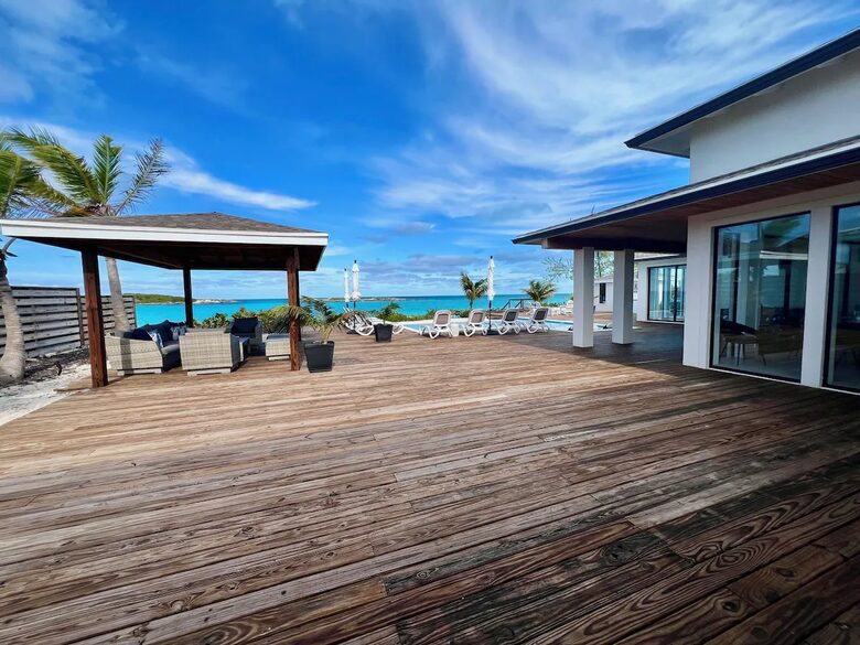 Tropic of Cancer Beachfront Villa with Infinity Pool - Exuma, Bahamas