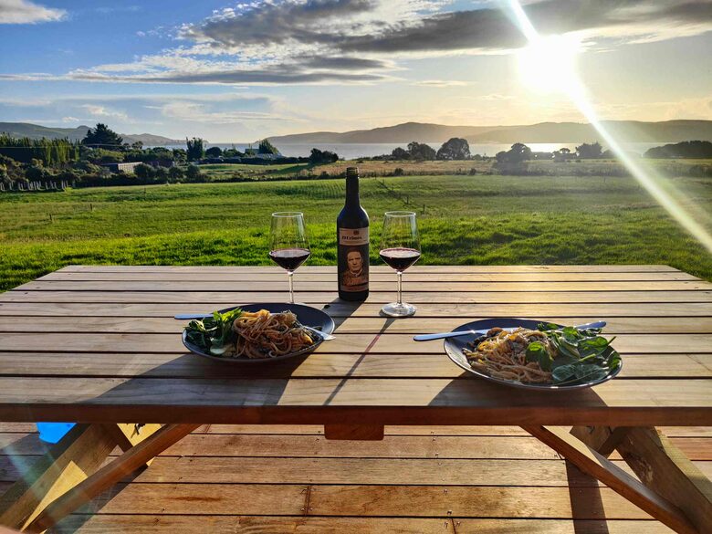 Private Couples Escape Overlooking Hokianga Harbour - Opononi, New Zealand
