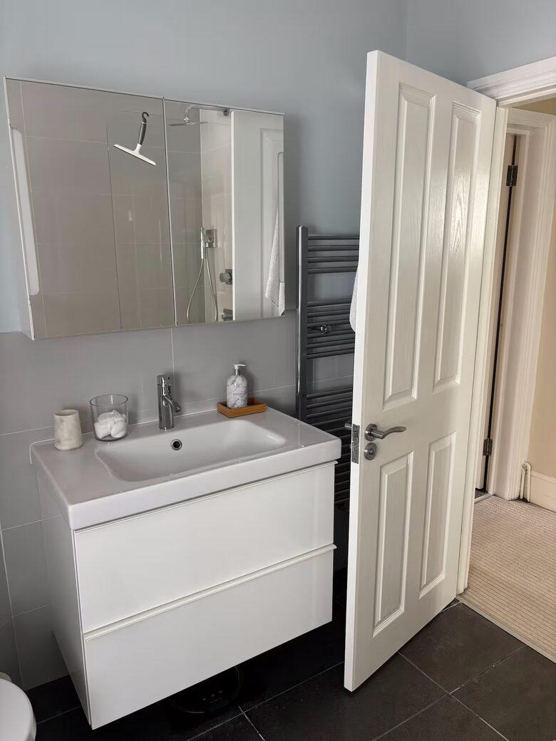 Comfortable Home near Wimbledon Park - London, United Kingdom
