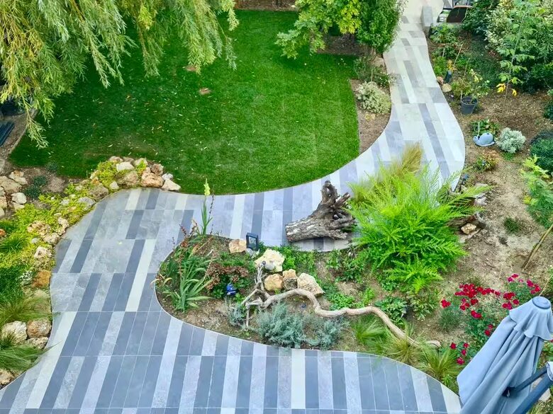 Spacious Five Bedroom Home with Private Garden - Bagneux, Paris, France