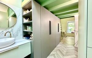 Spacious Five Bedroom Home with Private Garden - Bagneux, Paris, France