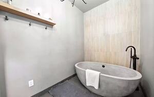 Private Pioneer Escape with Yoga Sanctuary & Mountain Views - Pioneer, California