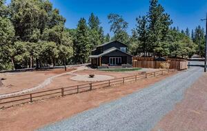 Private Pioneer Escape with Yoga Sanctuary & Mountain Views - Pioneer, California