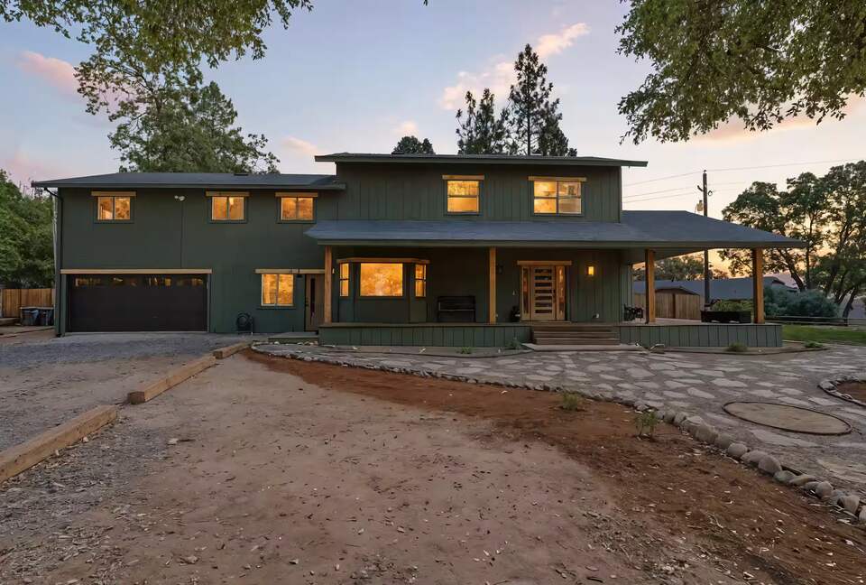 Private Pioneer Escape with Yoga Sanctuary & Mountain Views - Pioneer, California